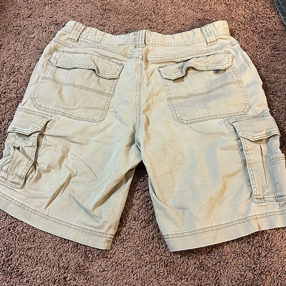Redhead Cargo Shorts - Picture 2 of 2